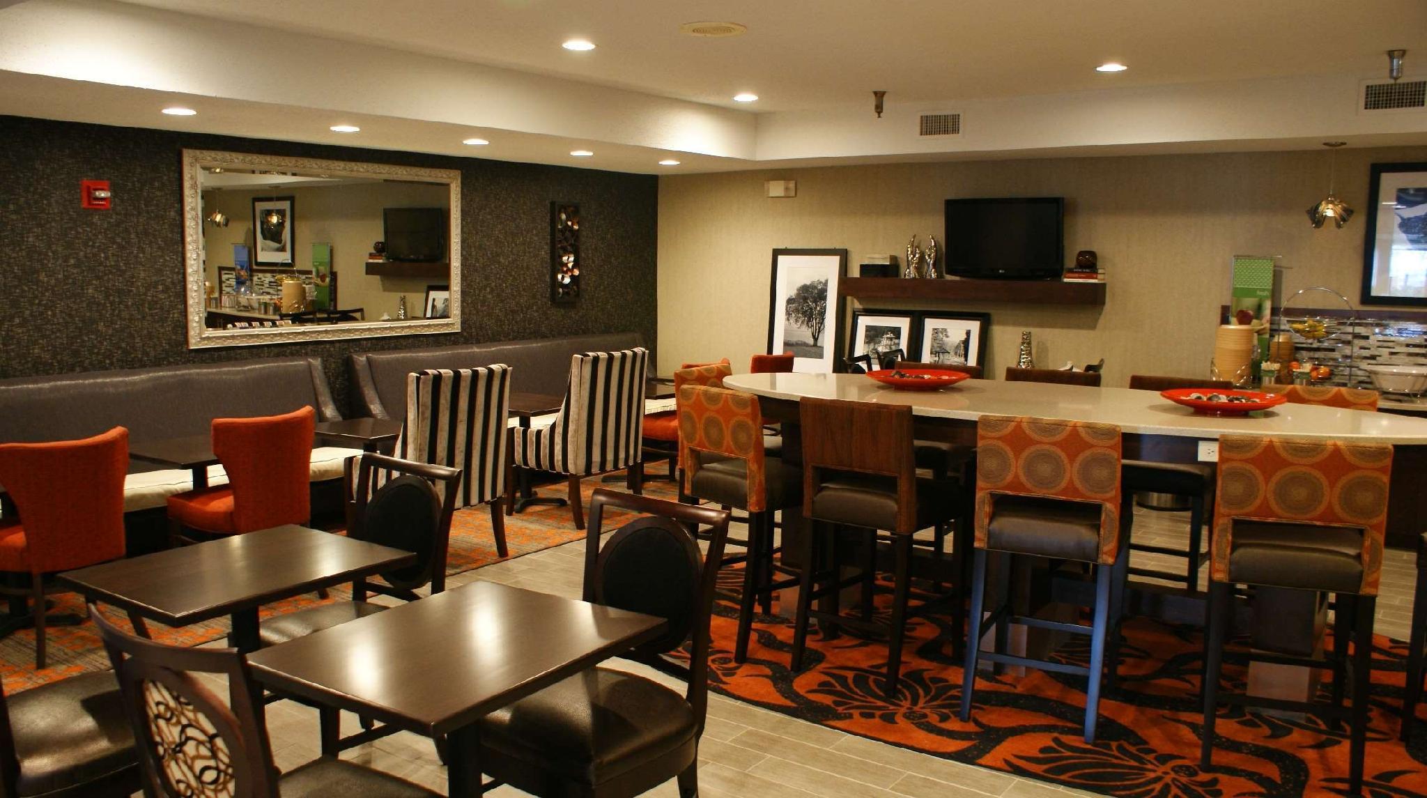 Hampton Inn St. Louis-Честерфилд Экстерьер фото