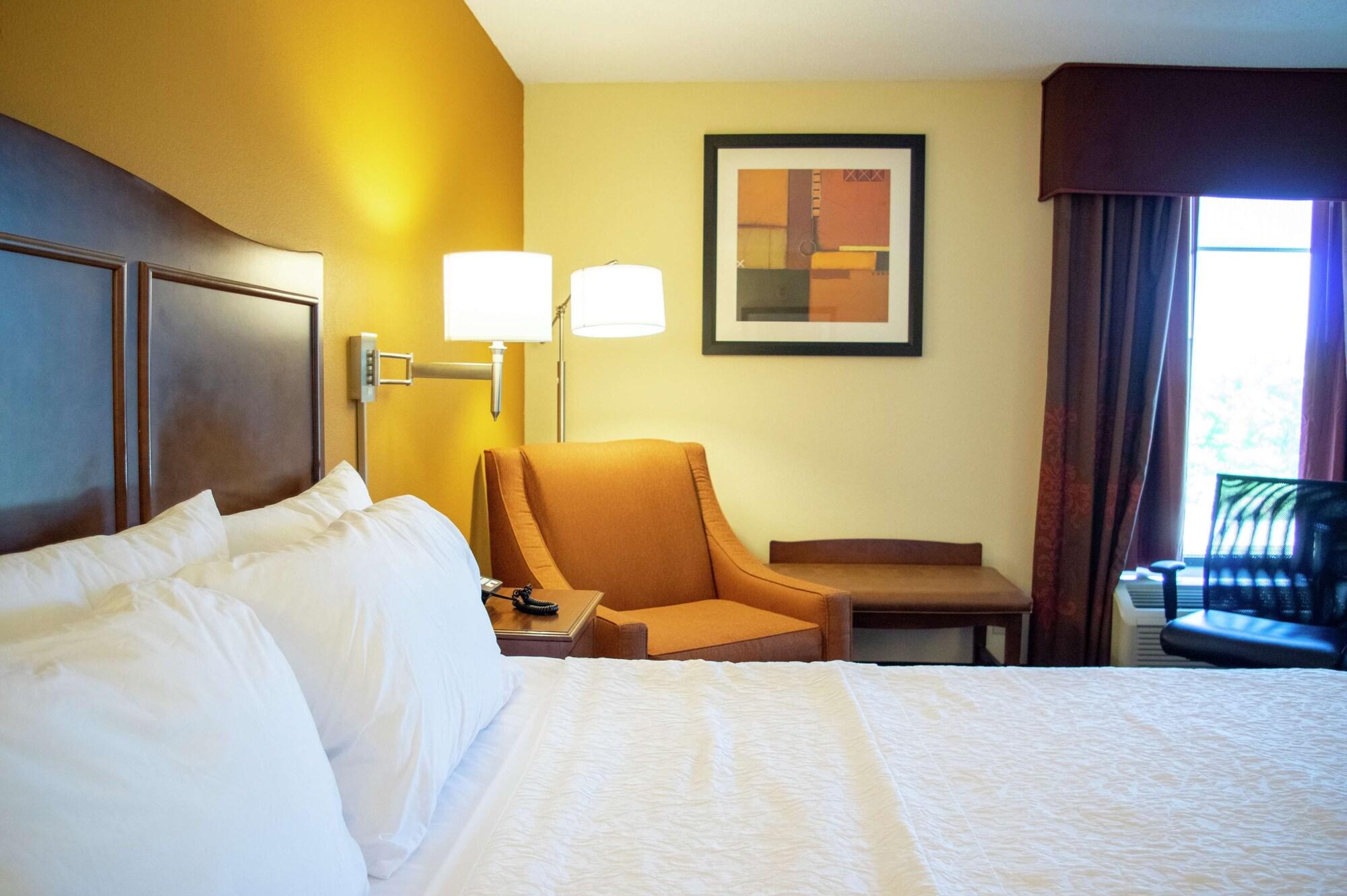 Hampton Inn St. Louis-Честерфилд Экстерьер фото