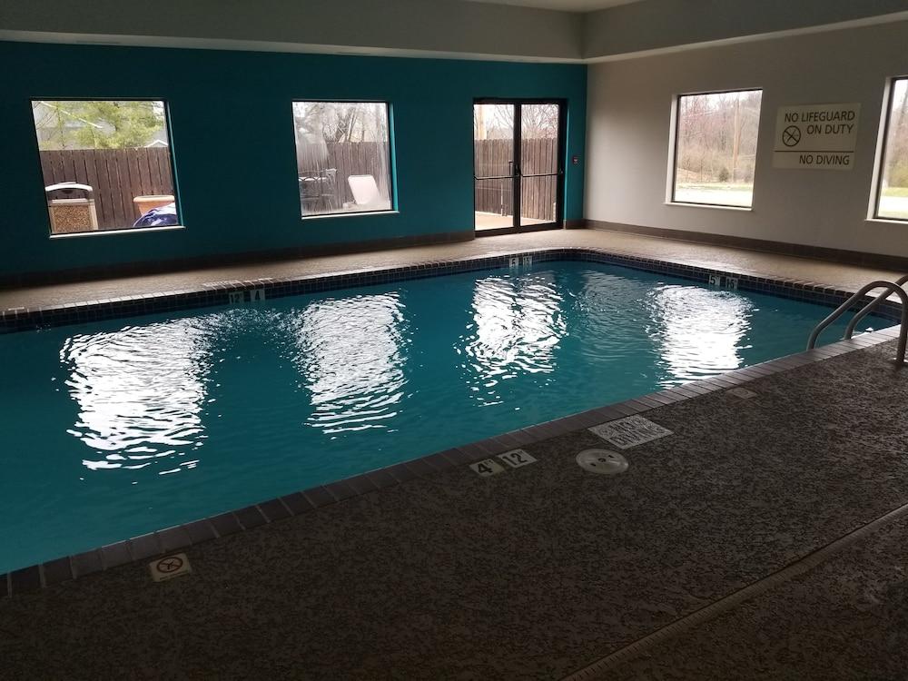 Hampton Inn St. Louis-Честерфилд Экстерьер фото