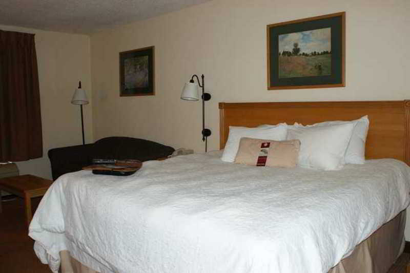 Hampton Inn St. Louis-Честерфилд Номер фото